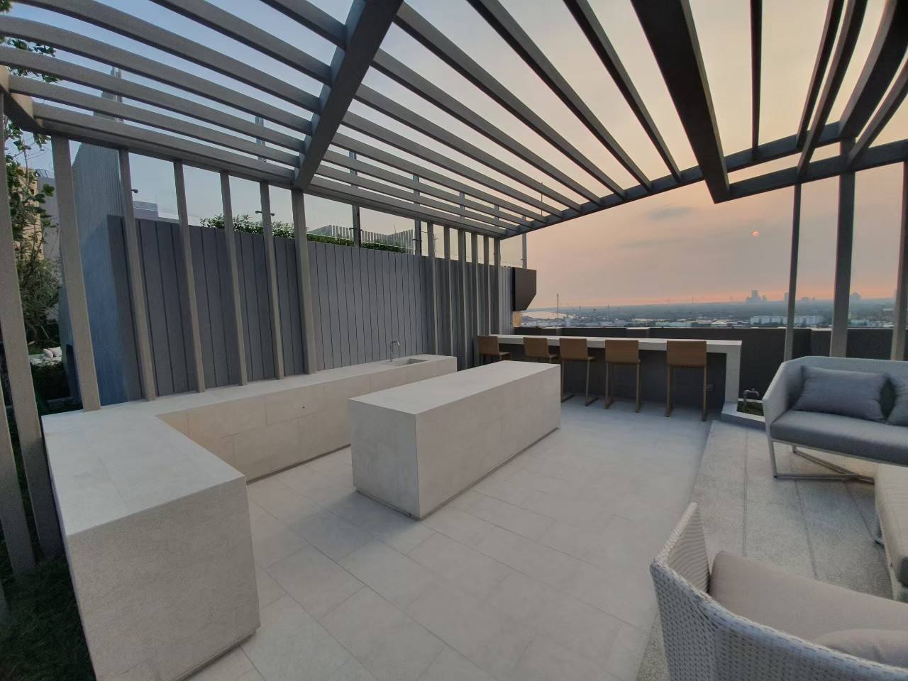 One Bedroom Condo For Rent