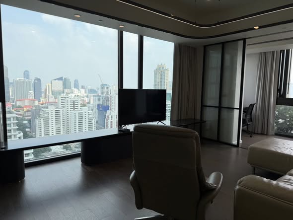 Three Bedroom Condo For Rent