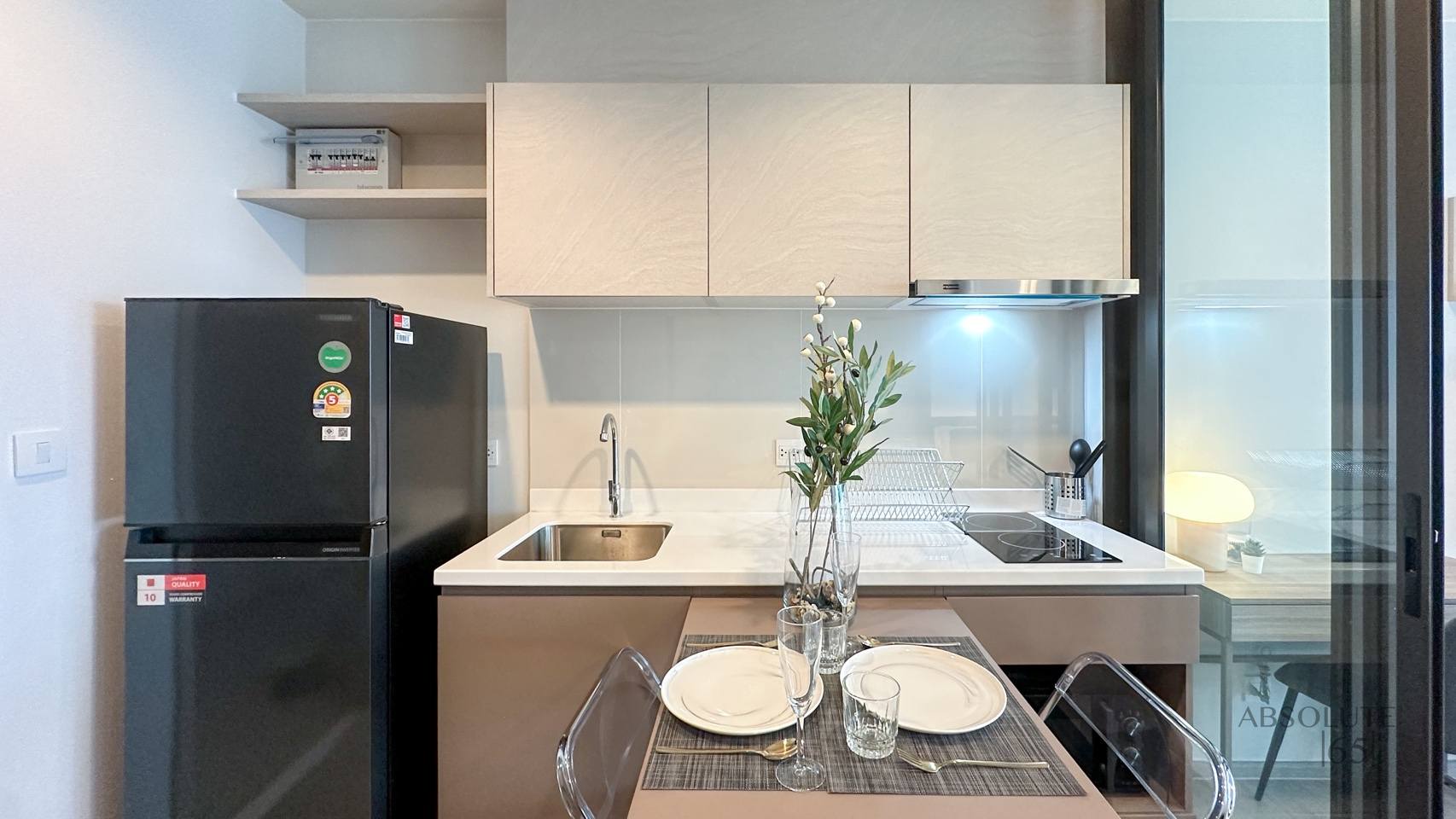 One Bedroom Condo For Rent