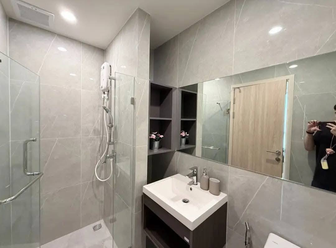 One Bedroom Condo For Rent