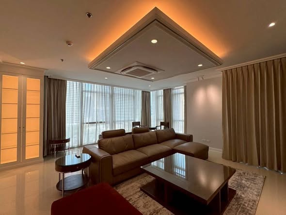 Three Bedroom Condo For Rent