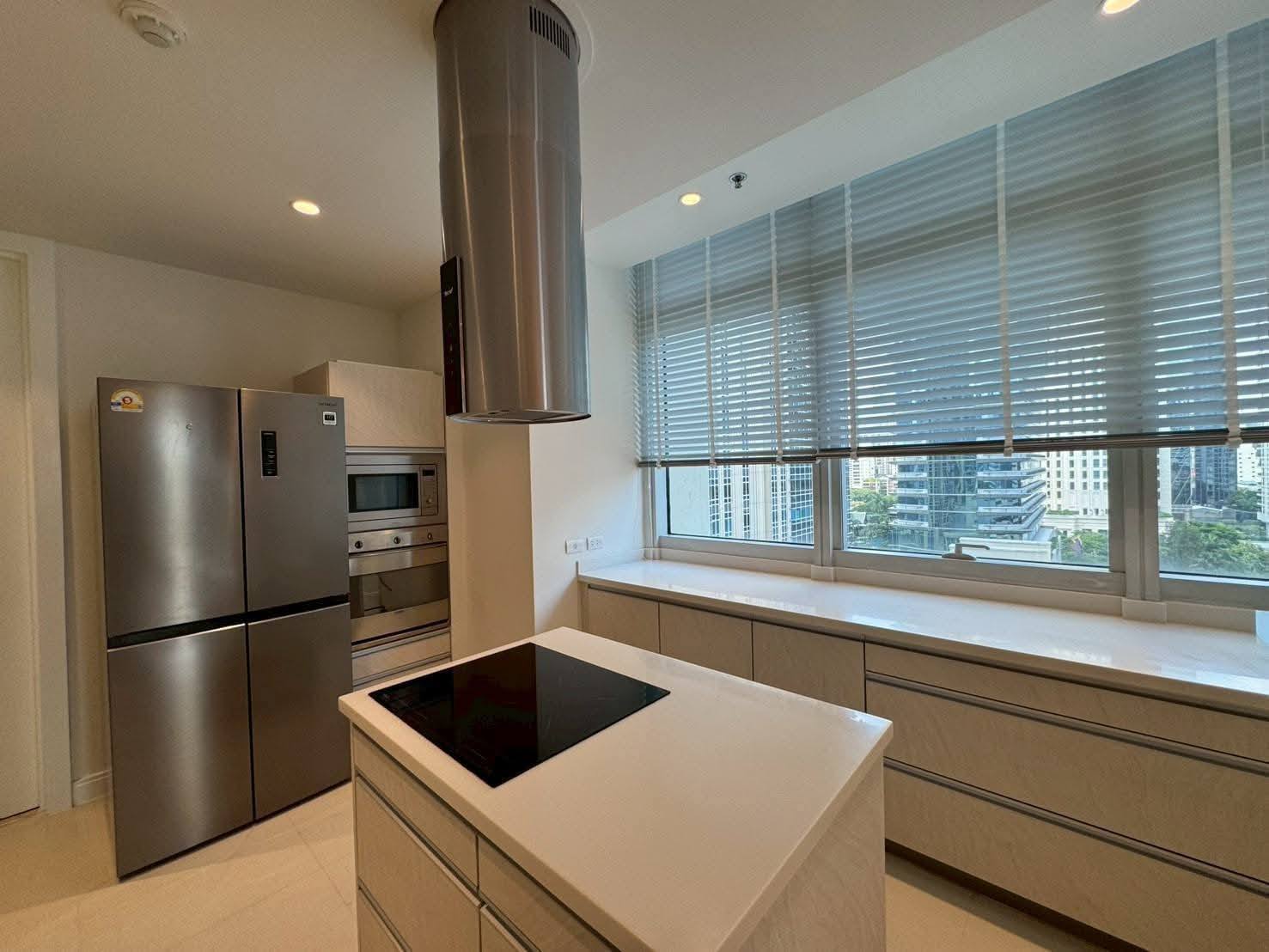 Three Bedroom Condo For Rent