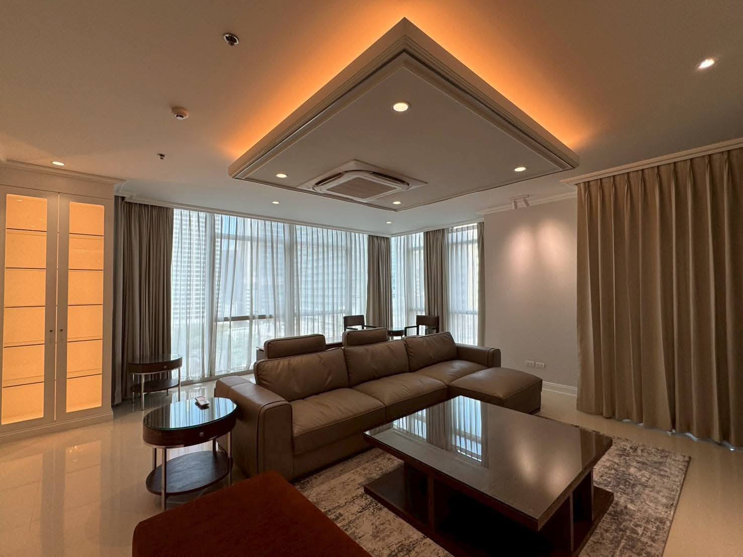 Three Bedroom Condo For Rent