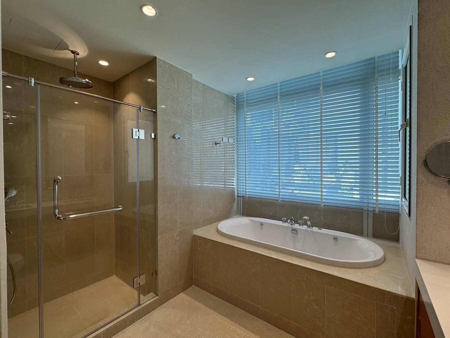 Three Bedroom Condo For Rent