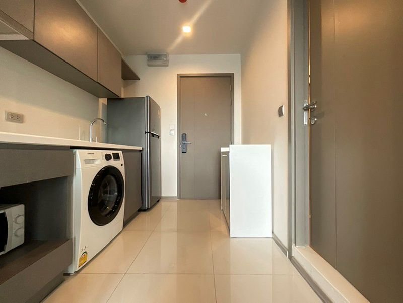 One Bedroom Condo For Rent