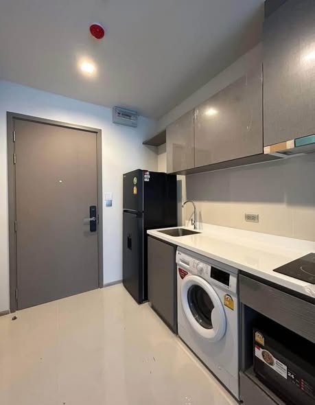 One Bedroom Condo For Rent