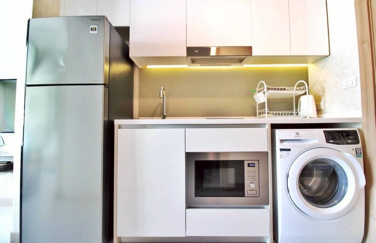 One Bedroom Condo For Rent