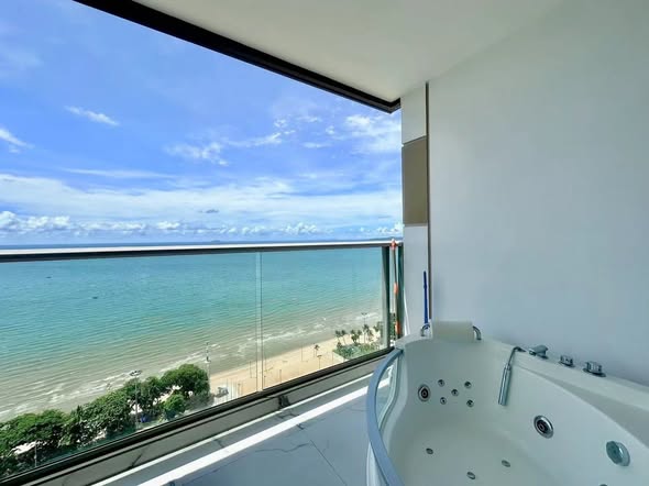 Two Bedroom Condo For Rent