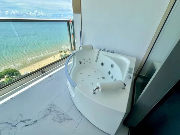 Two Bedroom Condo For Rent