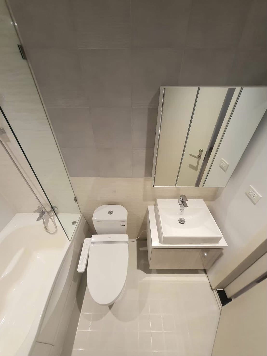 One Bedroom Condo For Rent