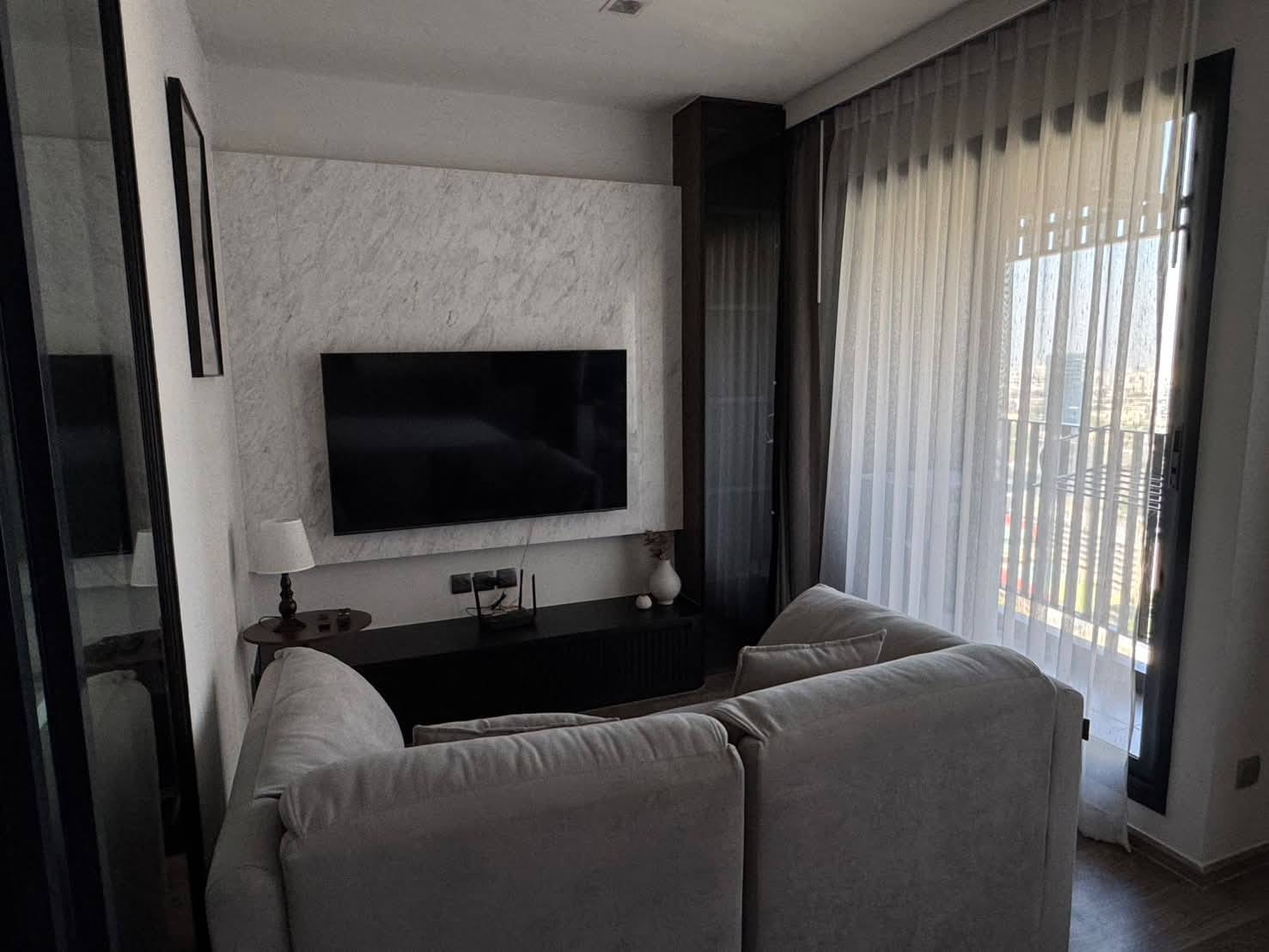 One Bedroom Condo For Rent