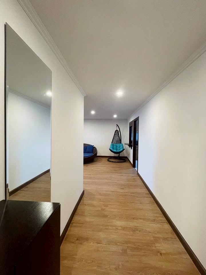 Three Bedroom Condo For Rent