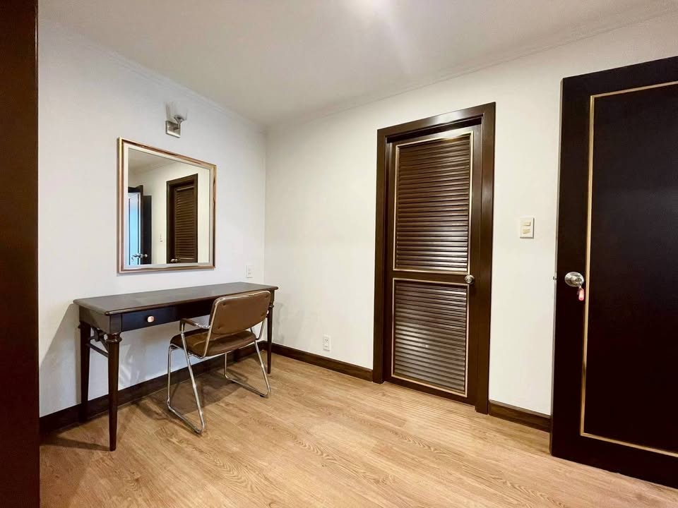 Three Bedroom Condo For Rent