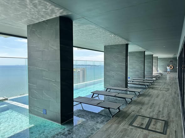 One Bedroom Condo For Rent