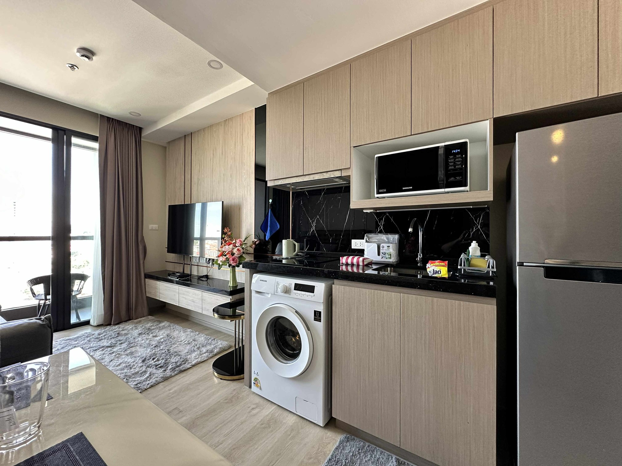 One Bedroom Condo For Rent