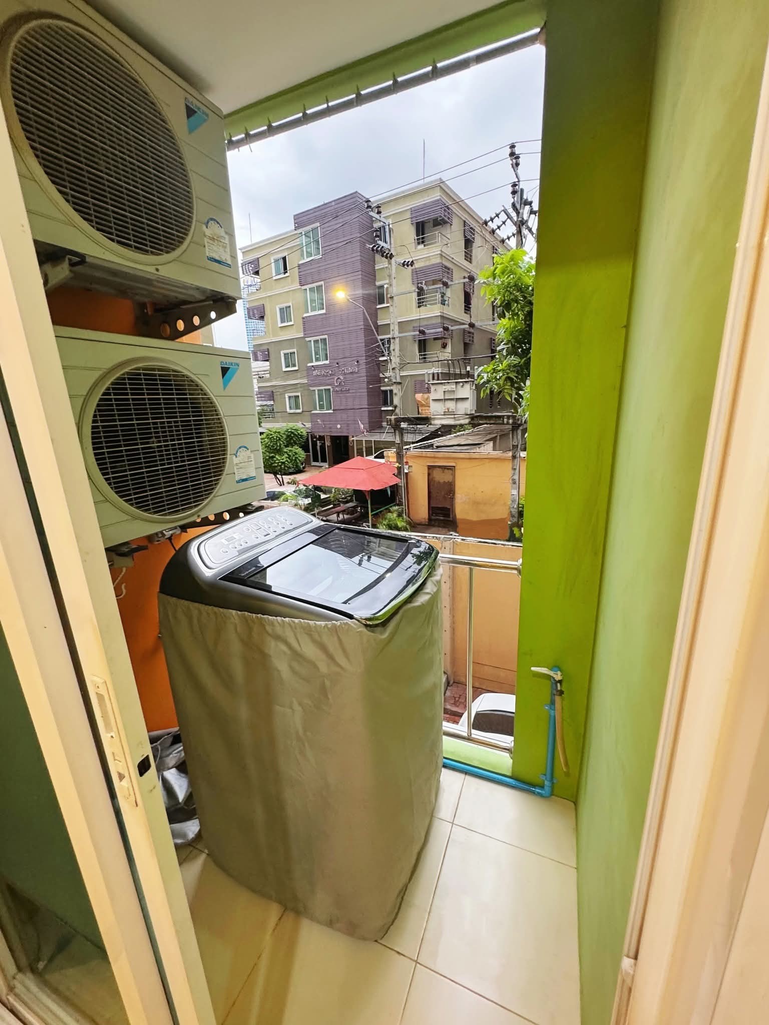 One Bedroom Condo For Rent