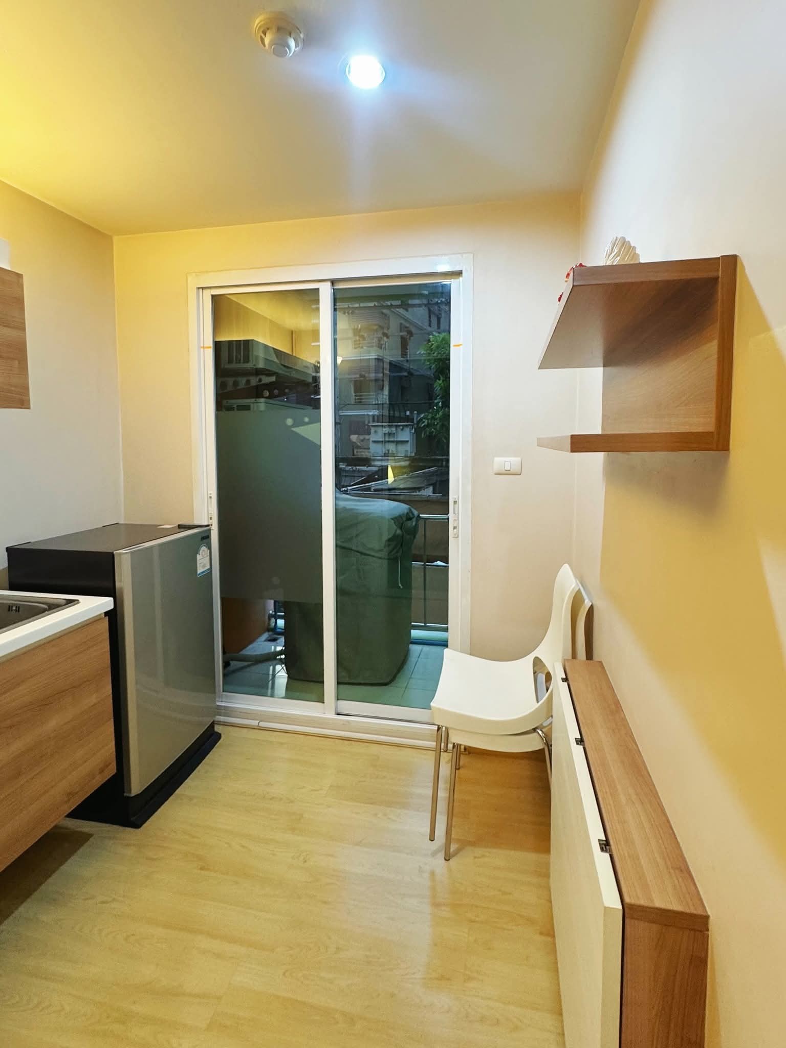 One Bedroom Condo For Rent