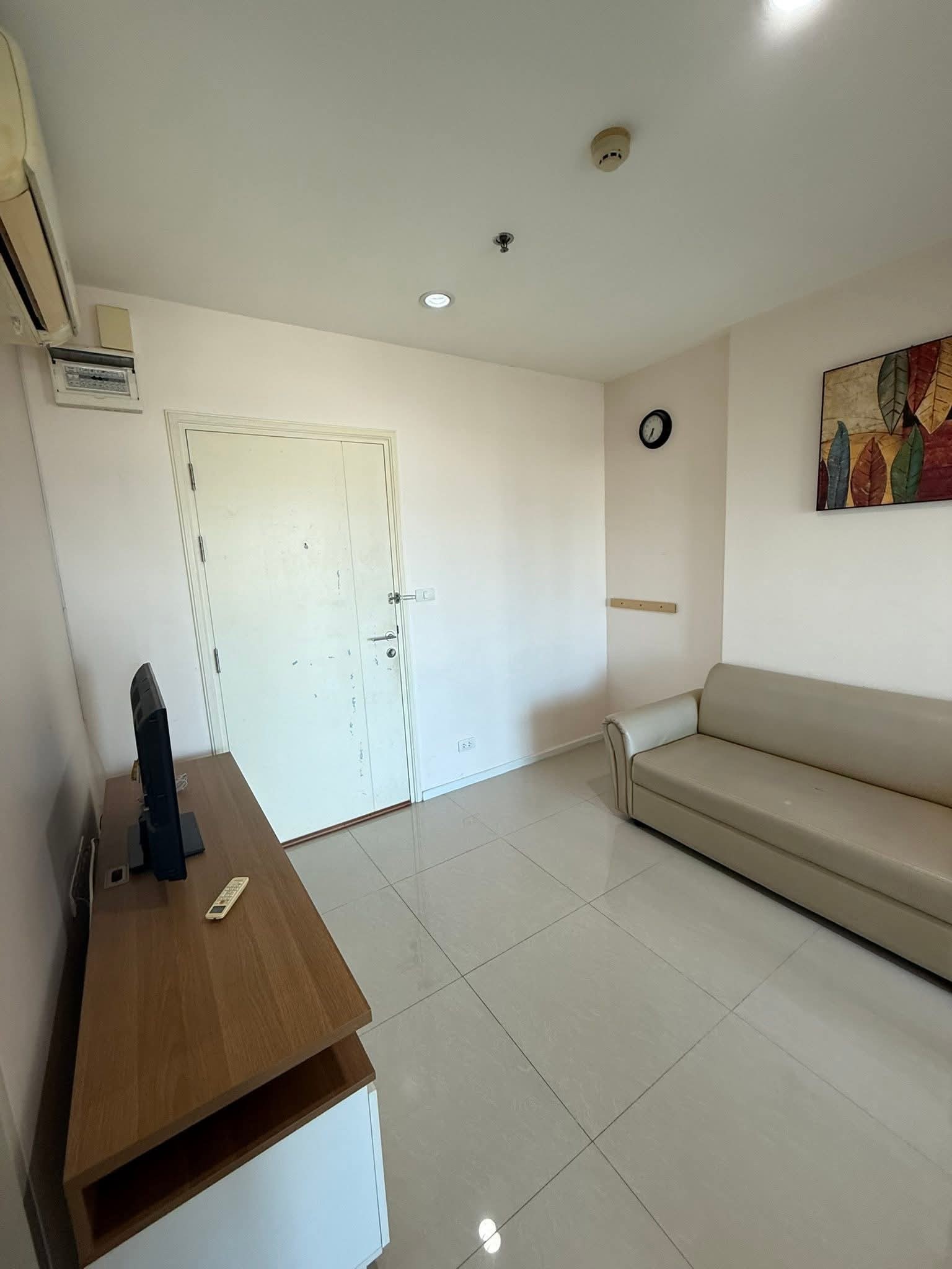 One Bedroom Condo For Rent