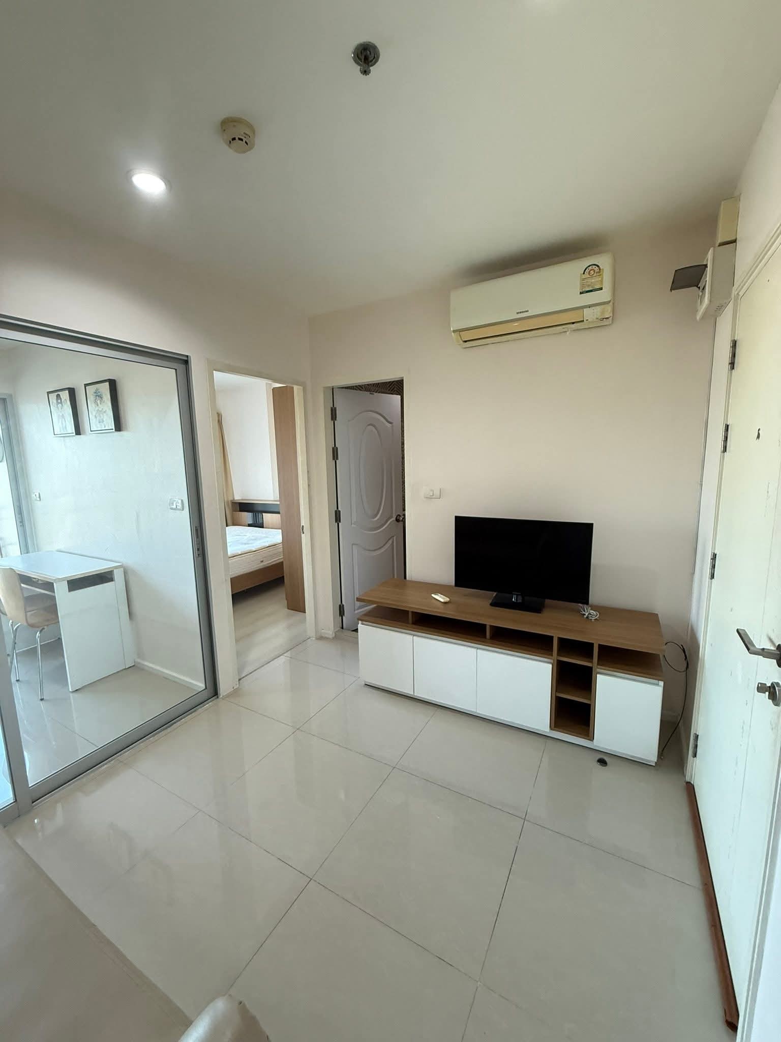 One Bedroom Condo For Rent