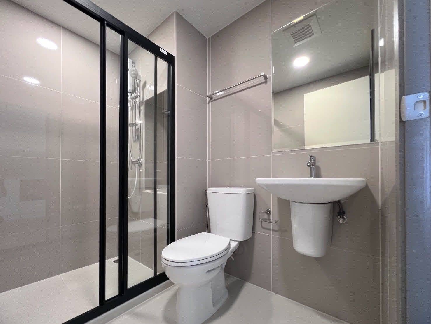 One Bedroom Condo For Rent