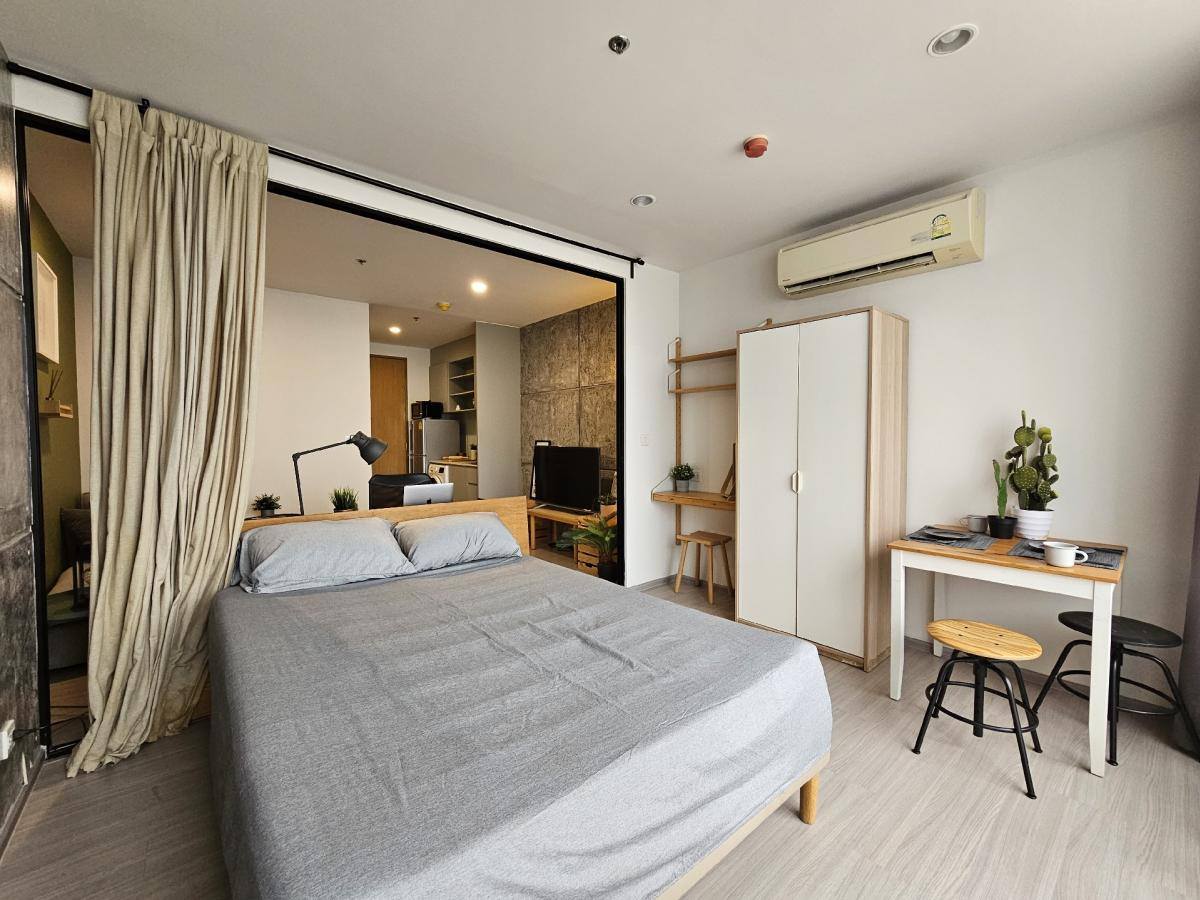 One Bedroom Condo For Rent