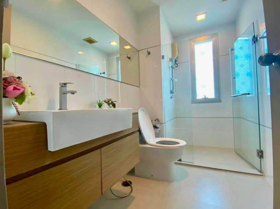 Two Bedroom Condo For Rent