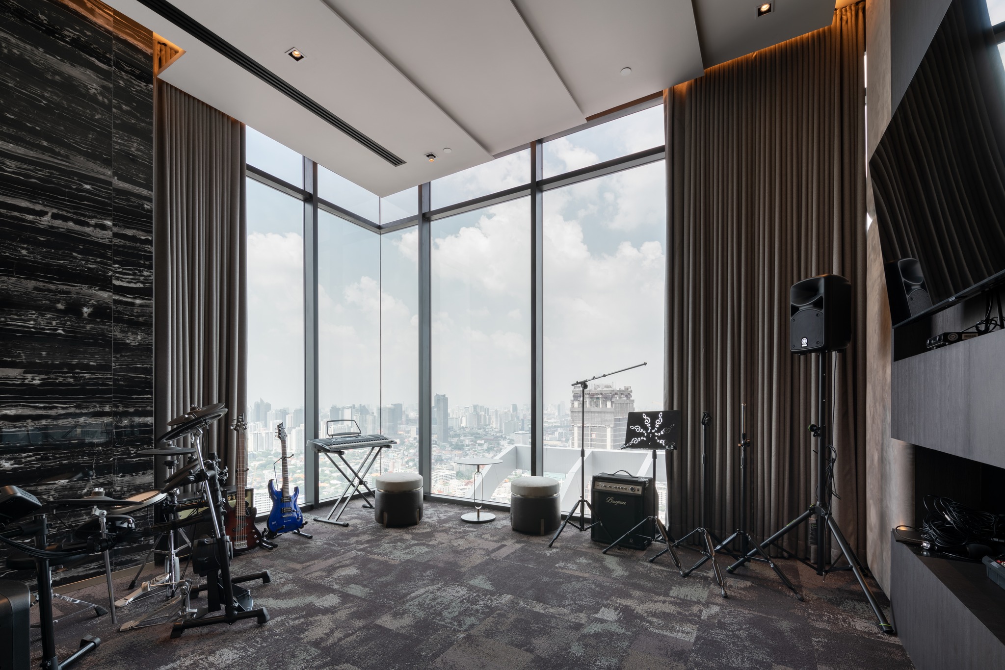 Two Bedroom Condo For Rent