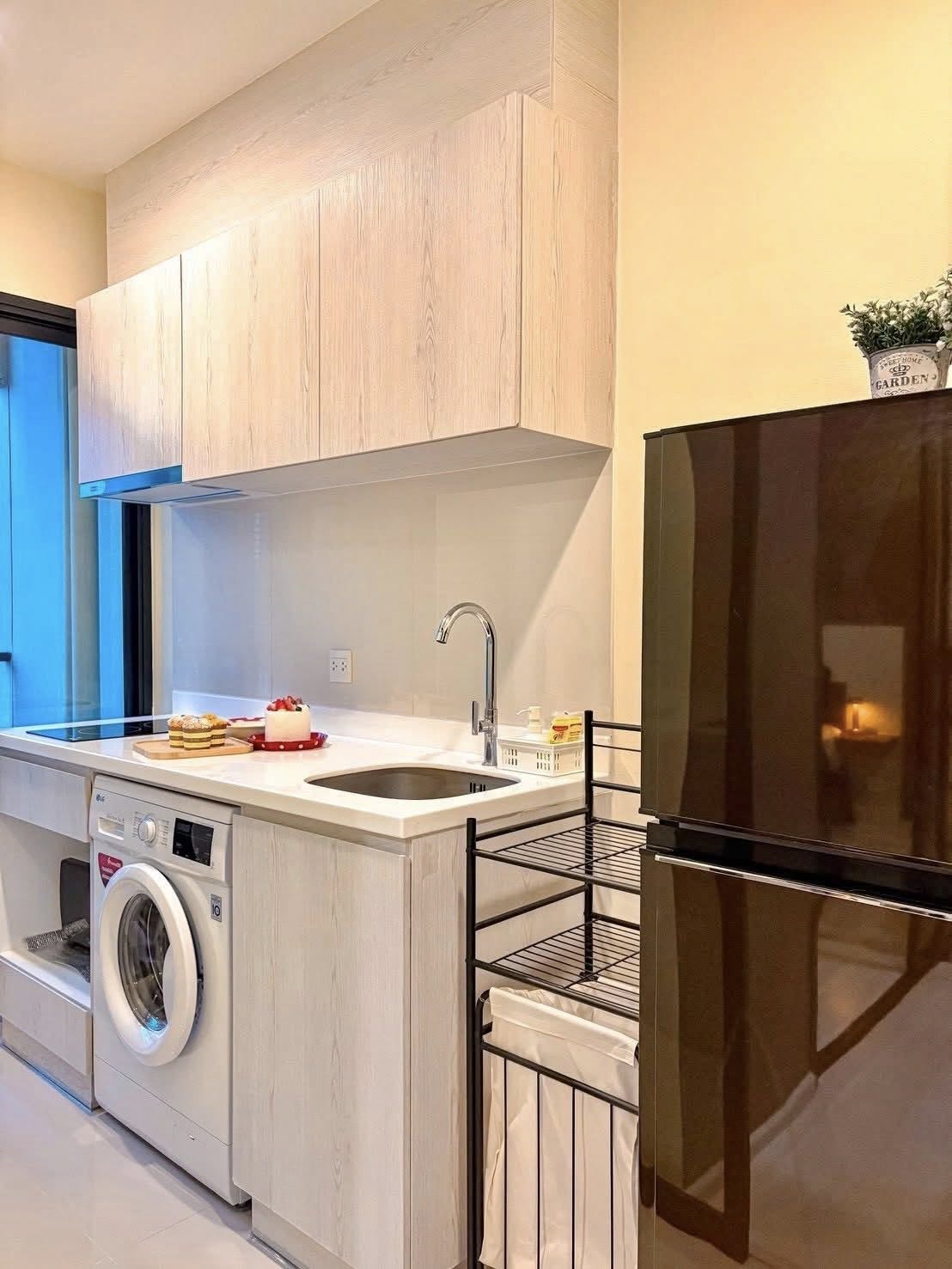 One Bedroom Condo For Rent