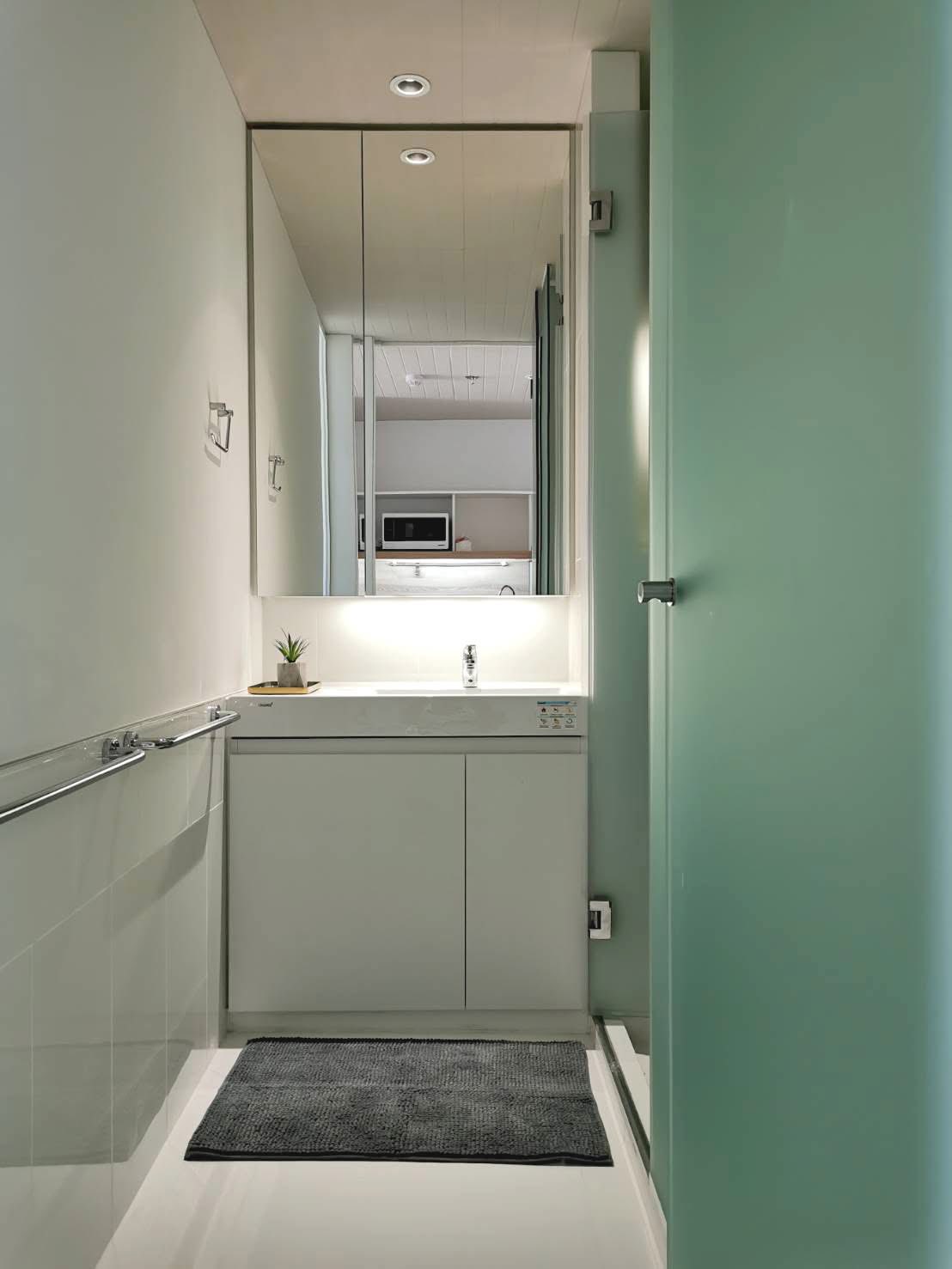 One Bedroom Condo For Rent