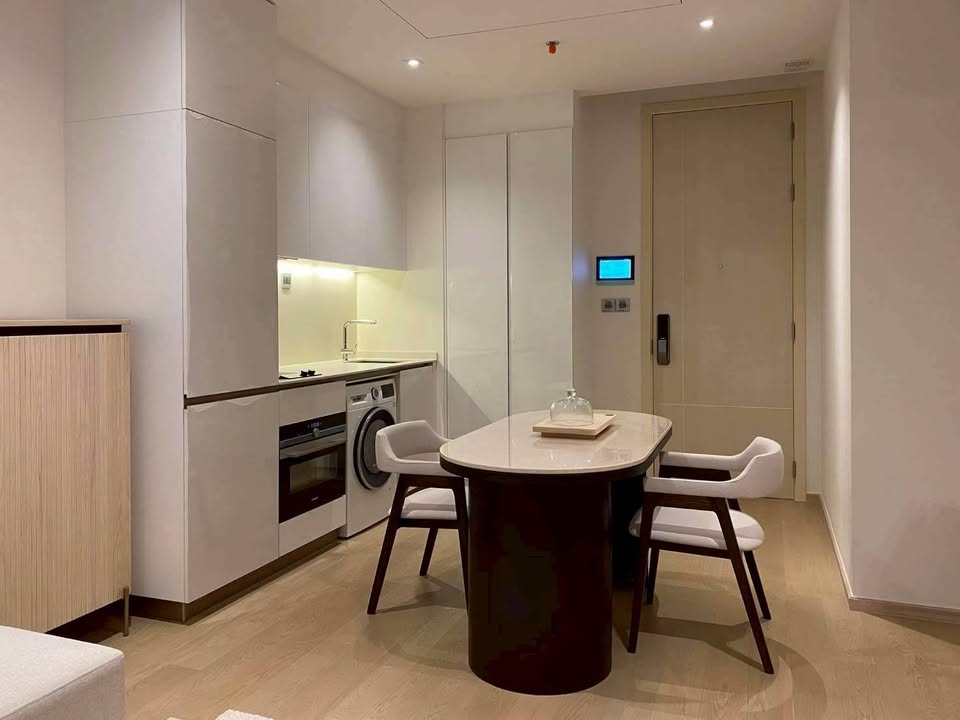 One Bedroom Condo For Rent