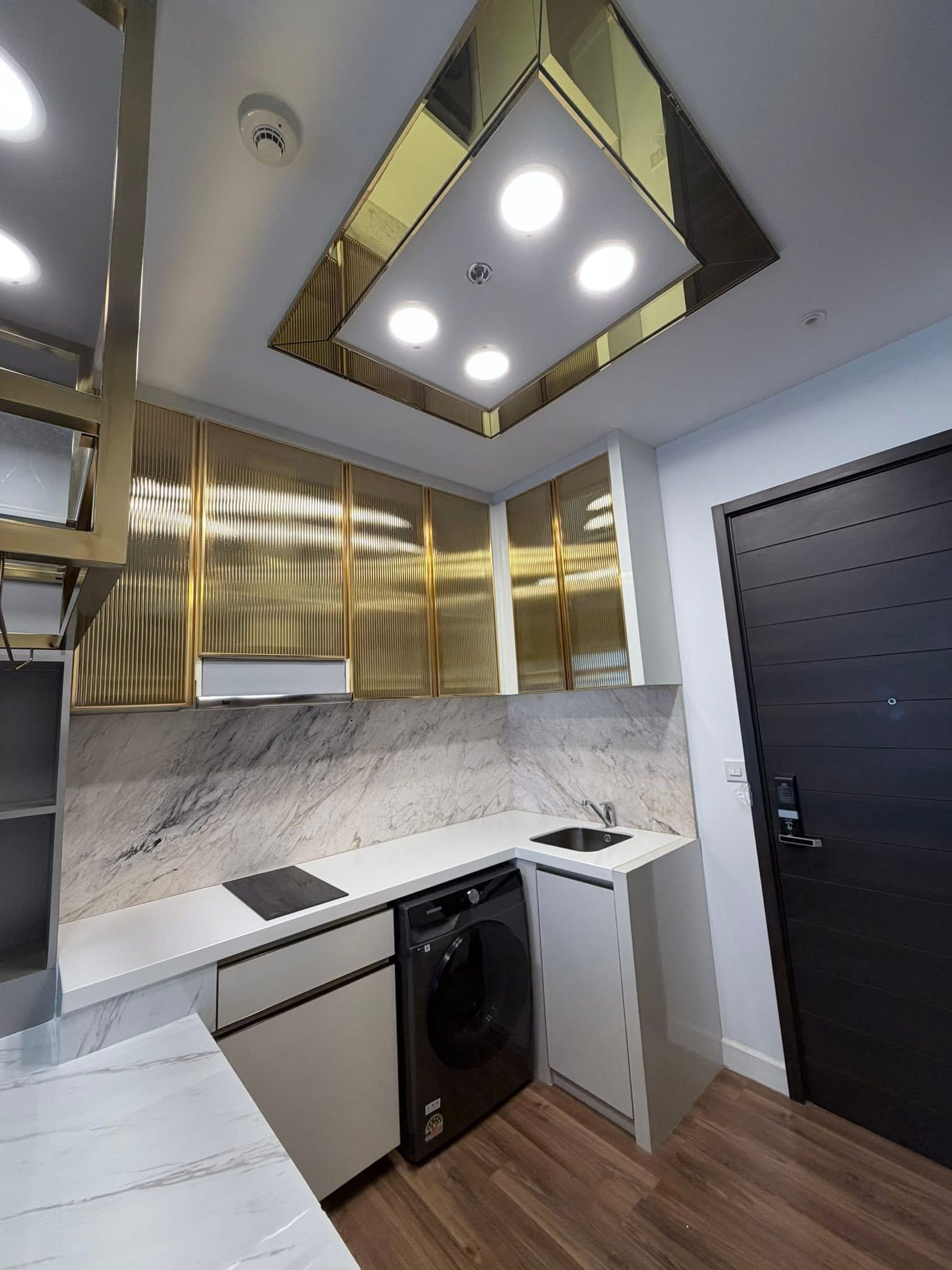 One Bedroom Condo For Rent