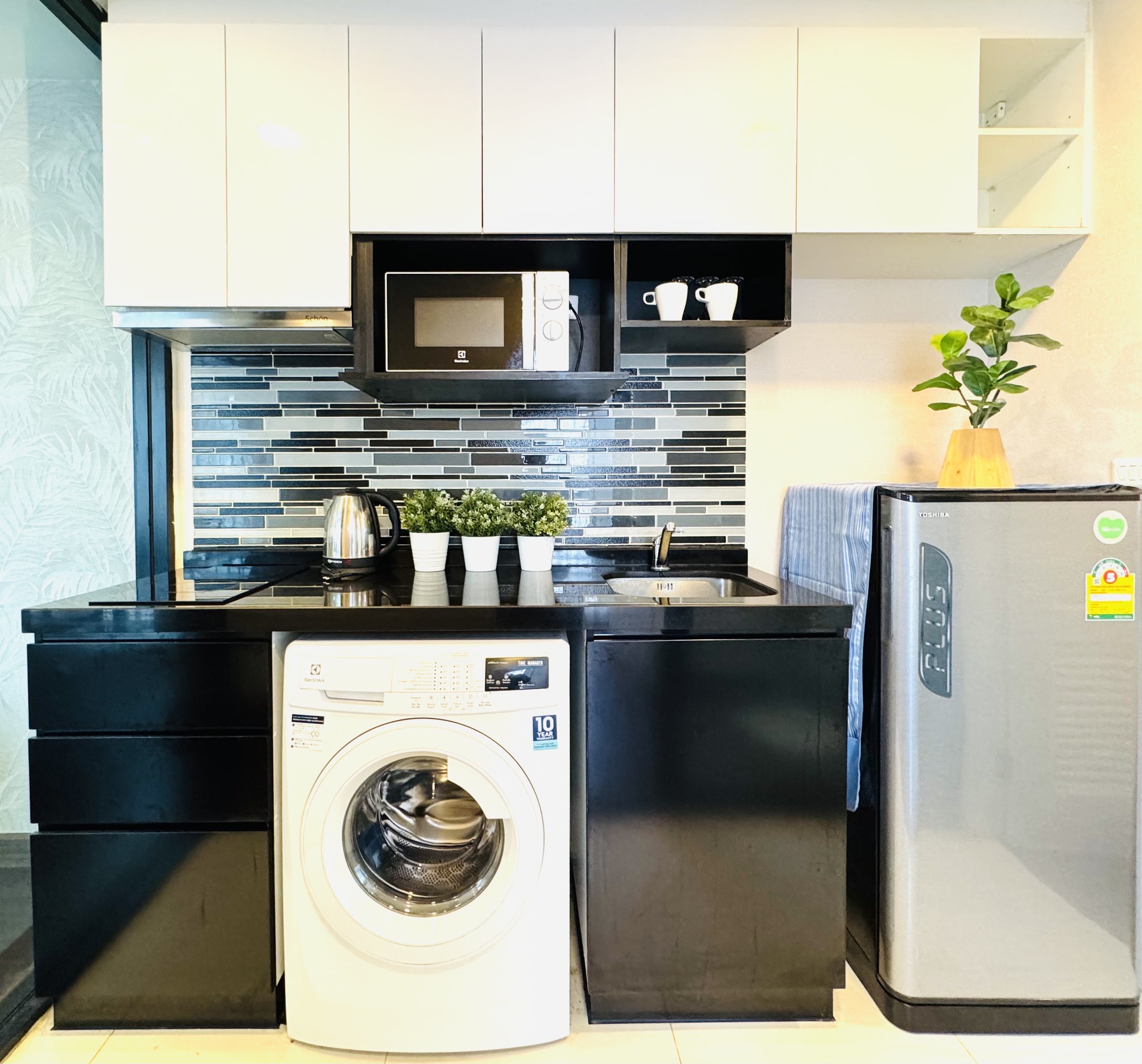 Two Bedroom Condo For Rent