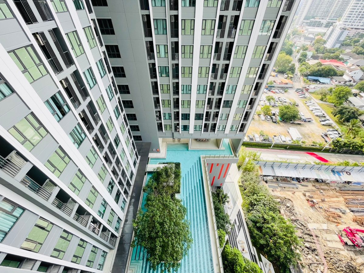 One Bedroom Condo For Rent