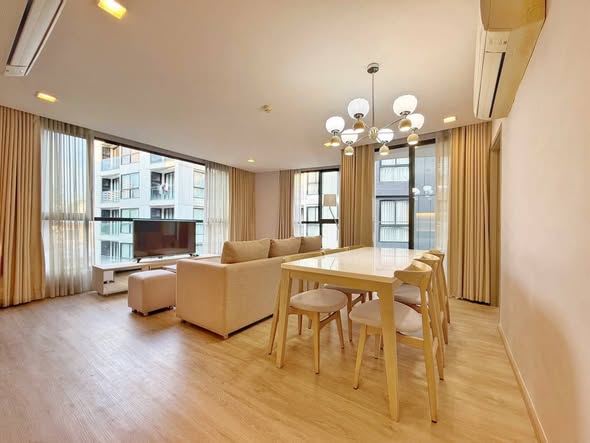 Three Bedroom Condo For Rent