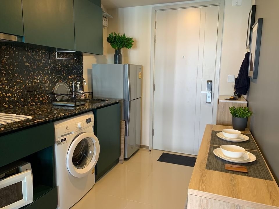 One Bedroom Condo For Rent