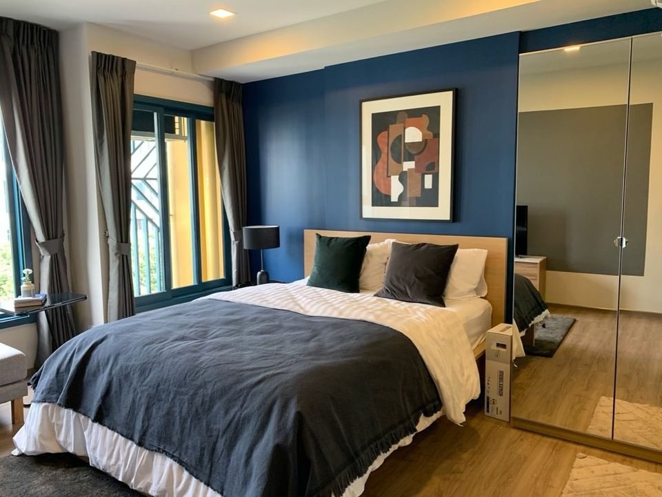 One Bedroom Condo For Rent