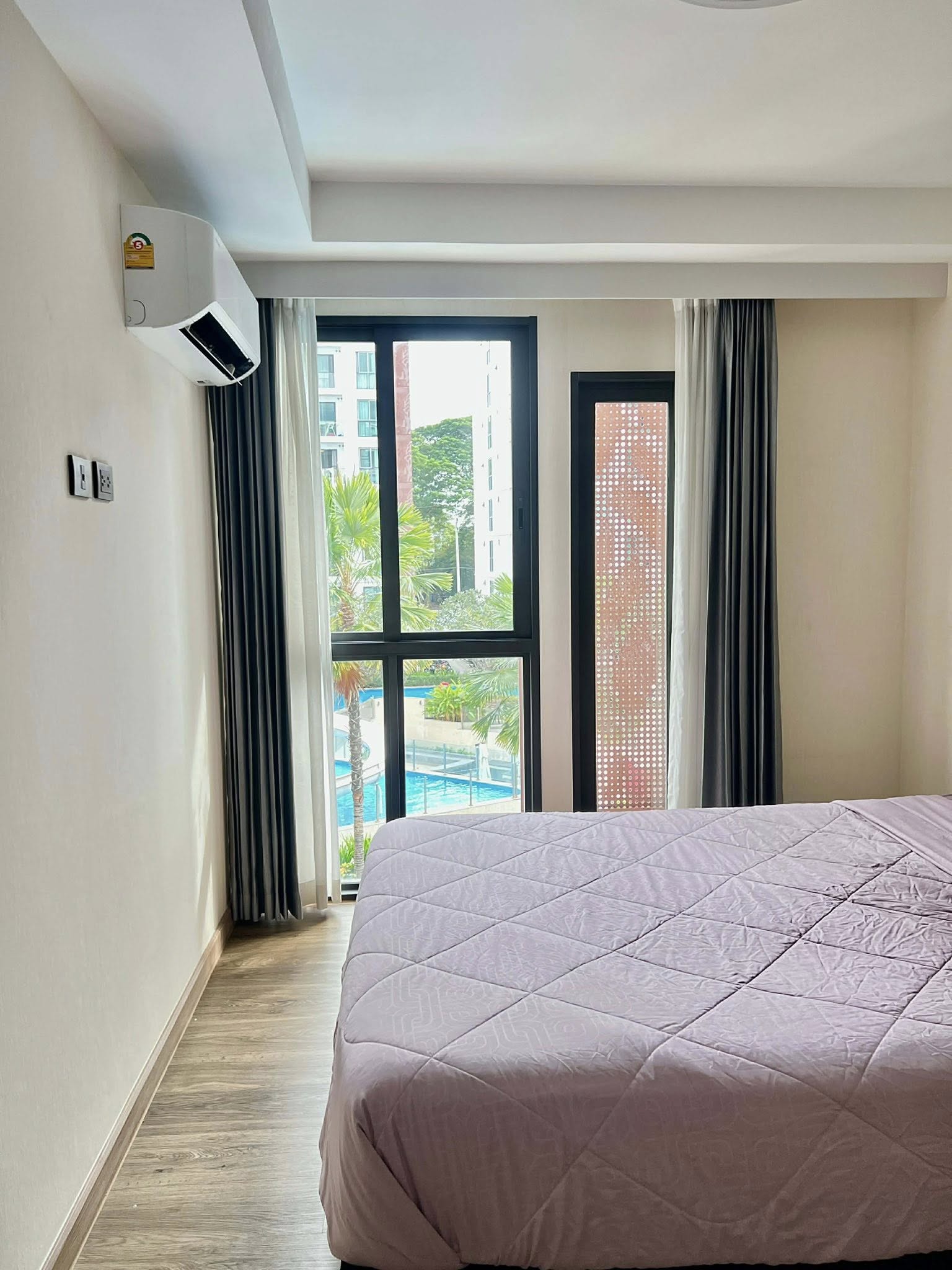 One Bedroom Condo For Rent