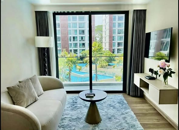 One Bedroom Condo For Rent