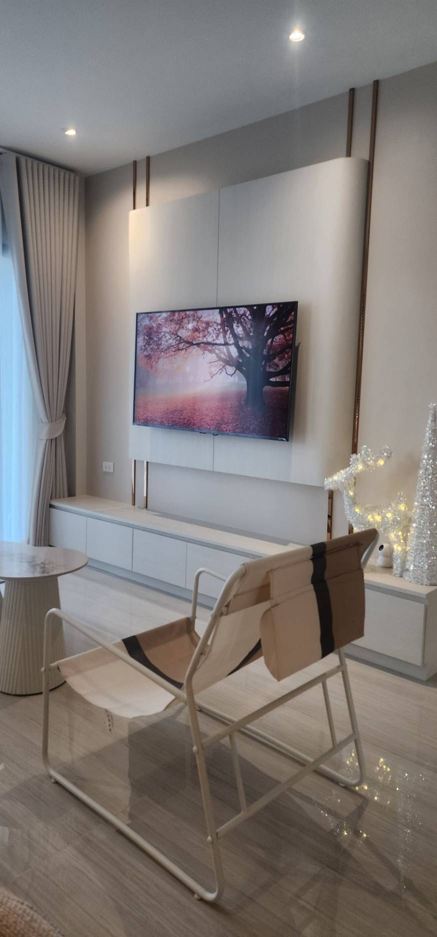 Detached House For Rent