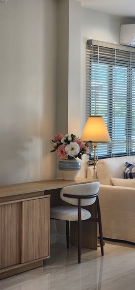 Detached House For Rent