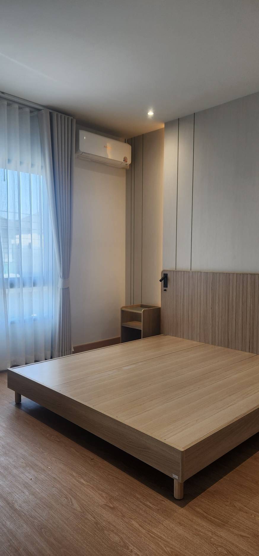 Detached House For Rent