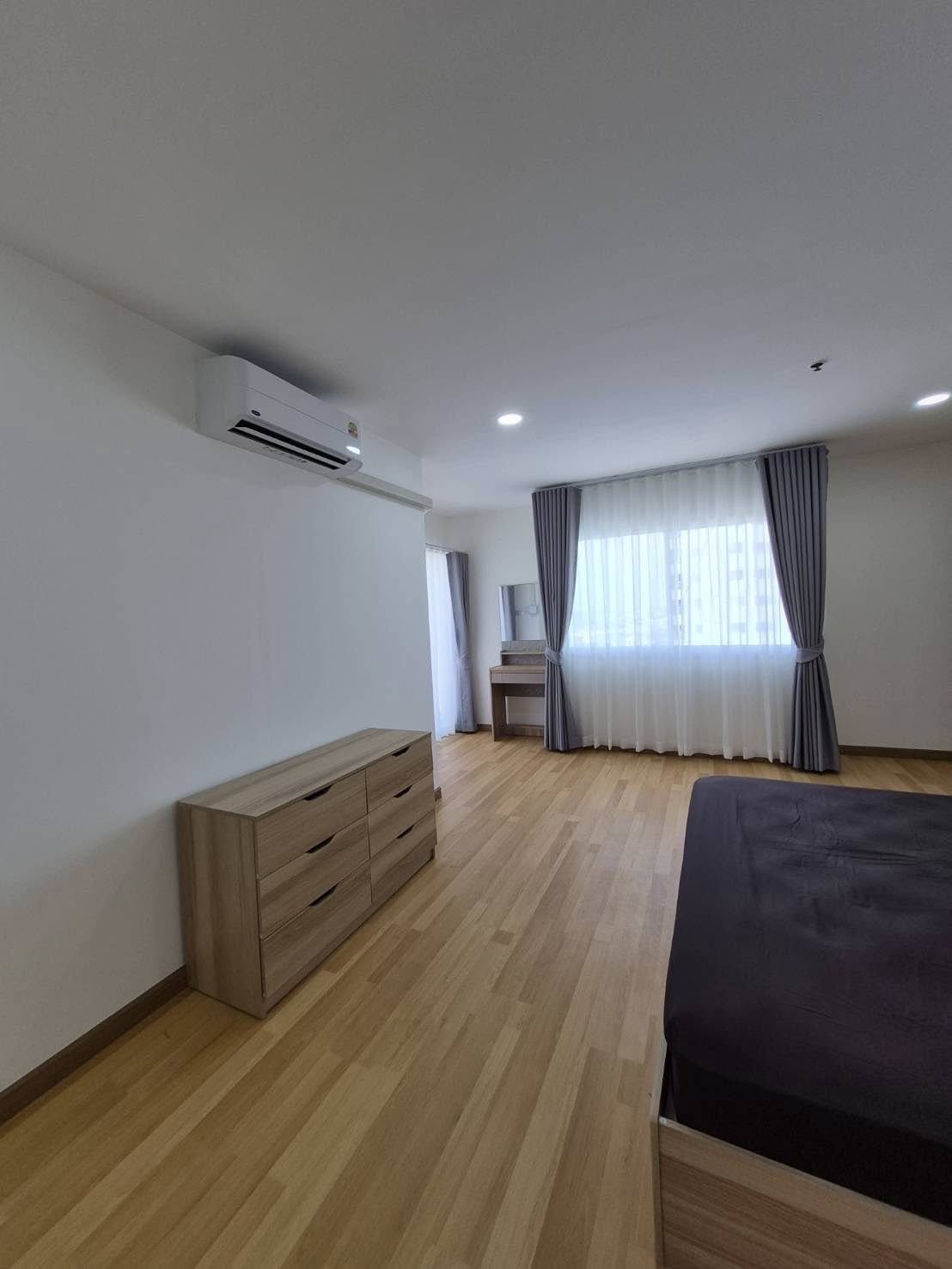 Two Bedroom Condo For Rent
