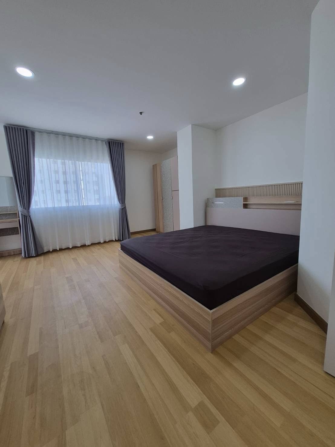 Two Bedroom Condo For Rent