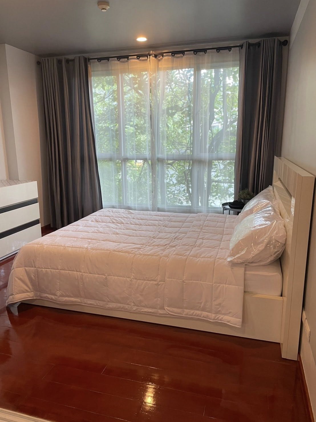 One Bedroom Condo For Rent