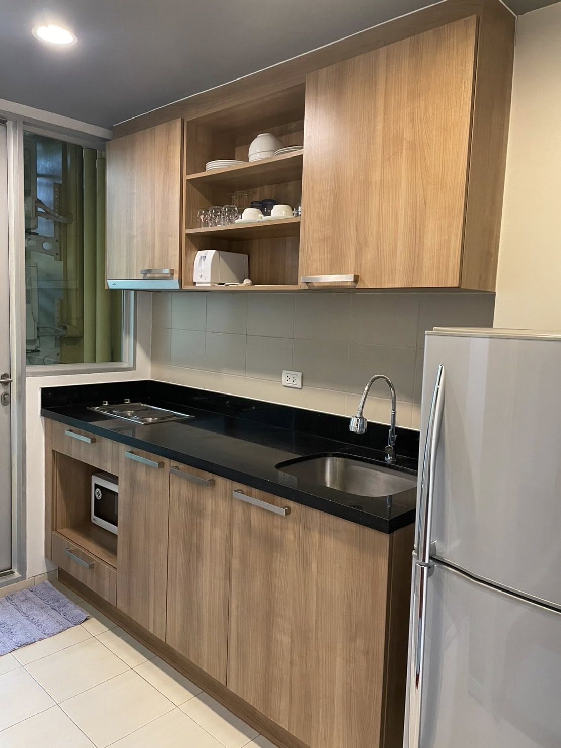 One Bedroom Condo For Rent