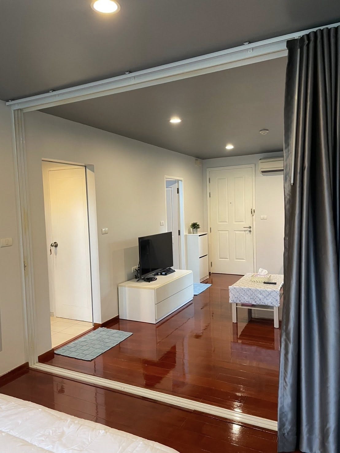 One Bedroom Condo For Rent