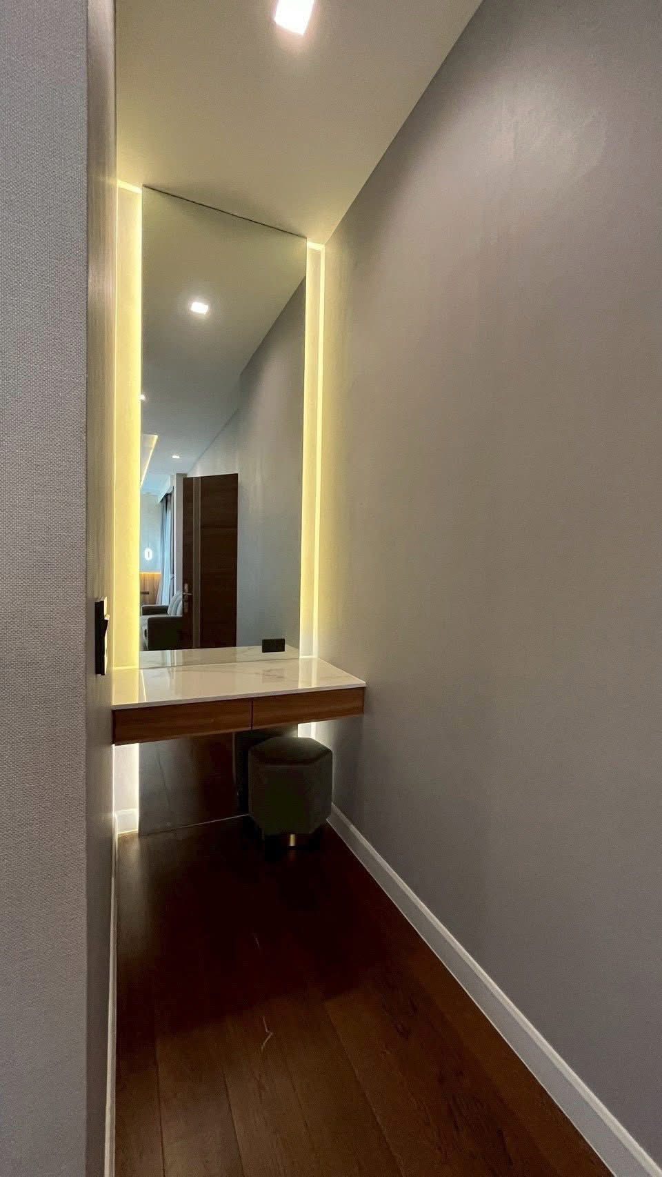 Detached House For Rent