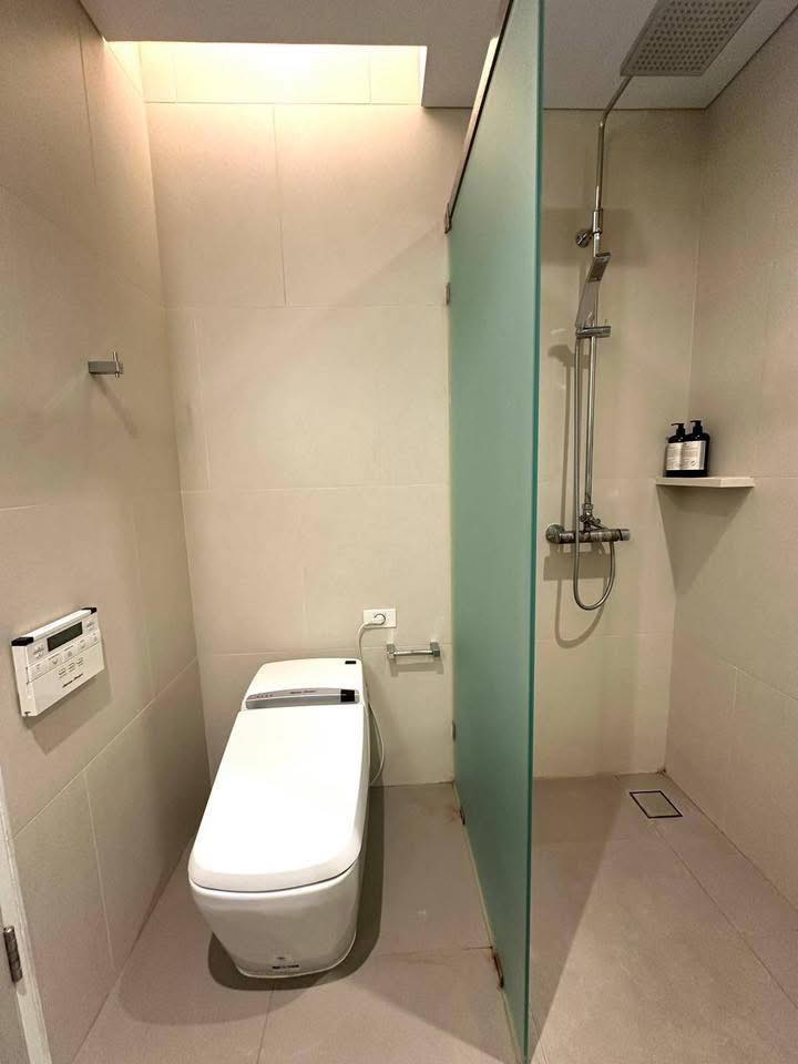 Two Bedroom Condo For Rent