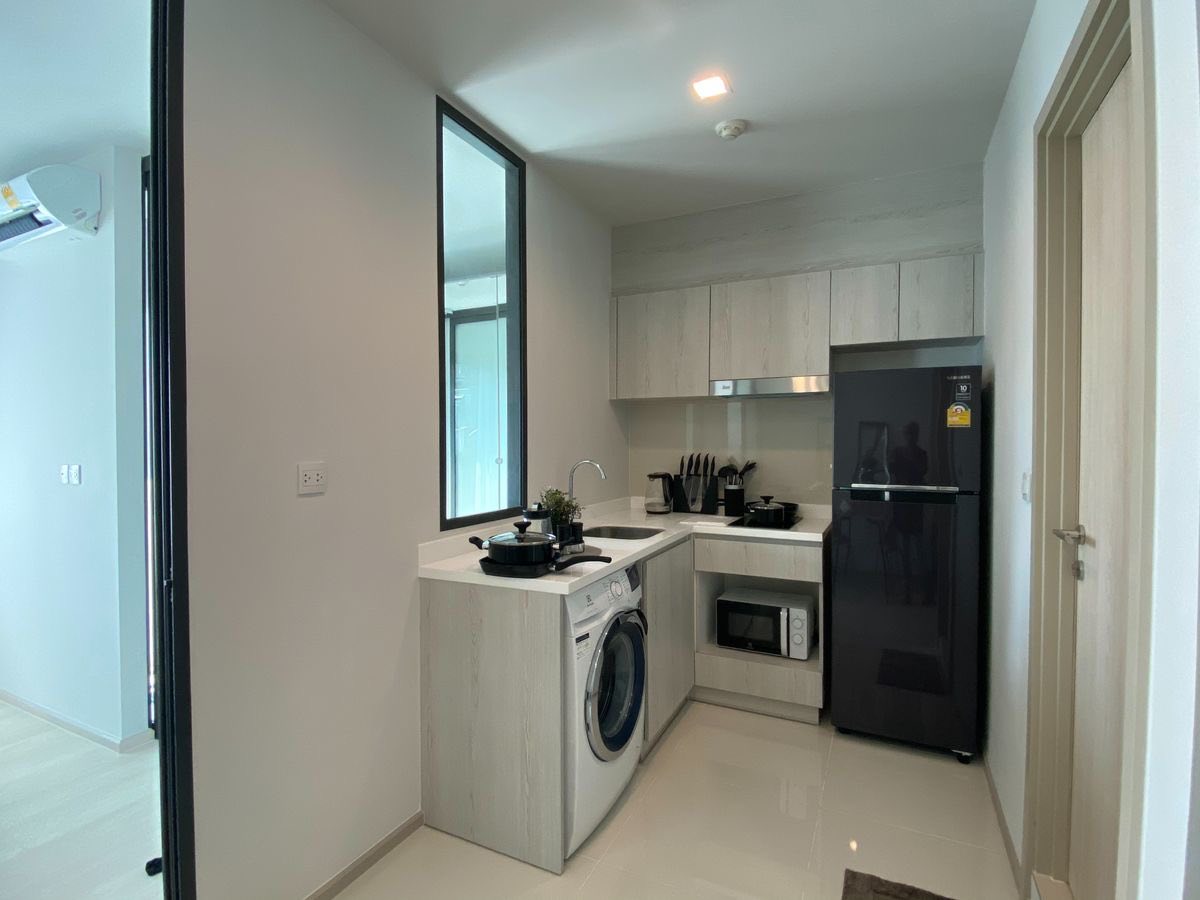 One Bedroom Condo For Rent