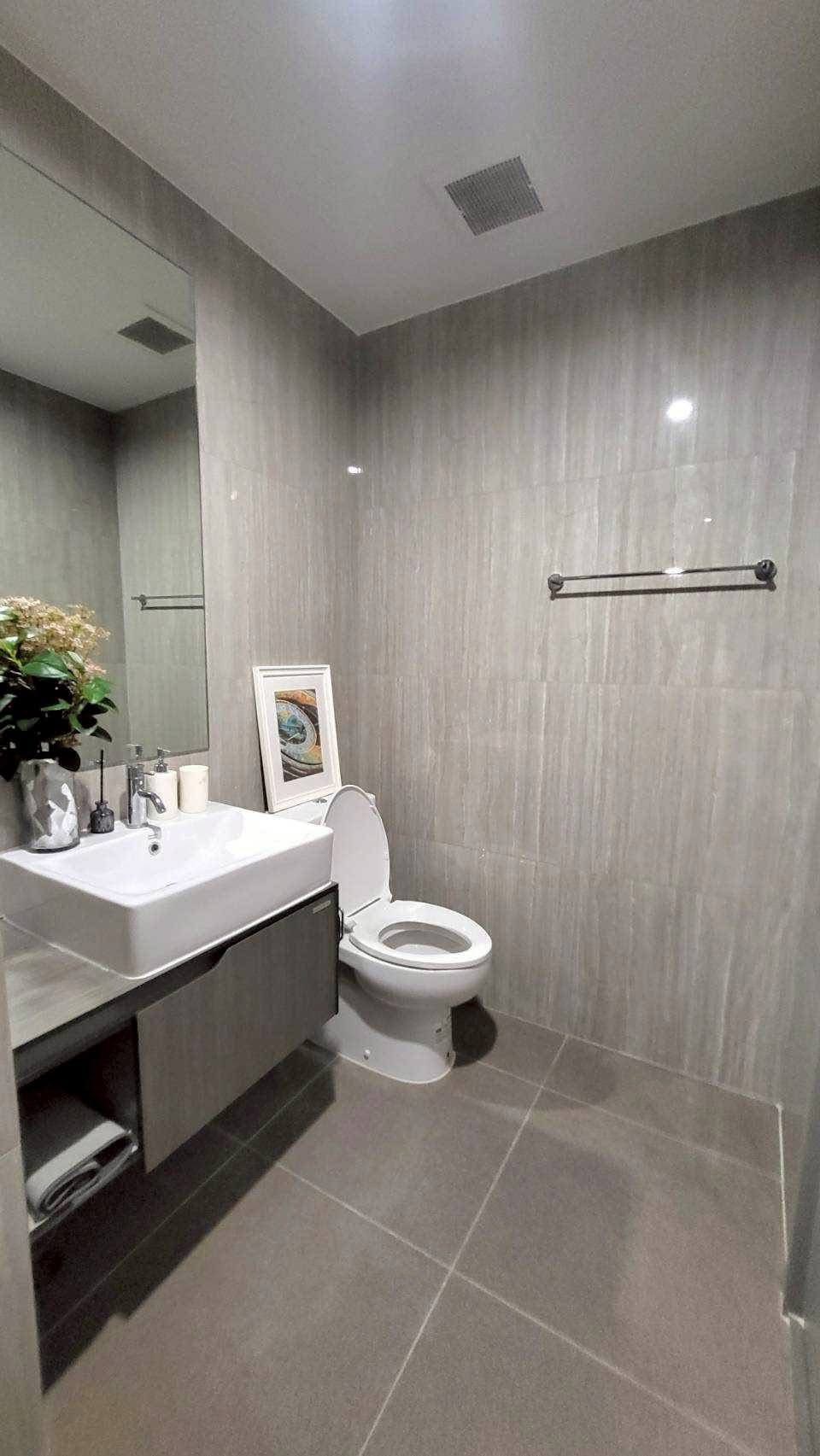 Two Bedroom Condo For Rent